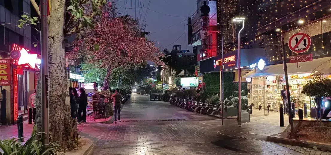 Erode to Bangalore Bus Route, Hidden Stops & Booking Tips